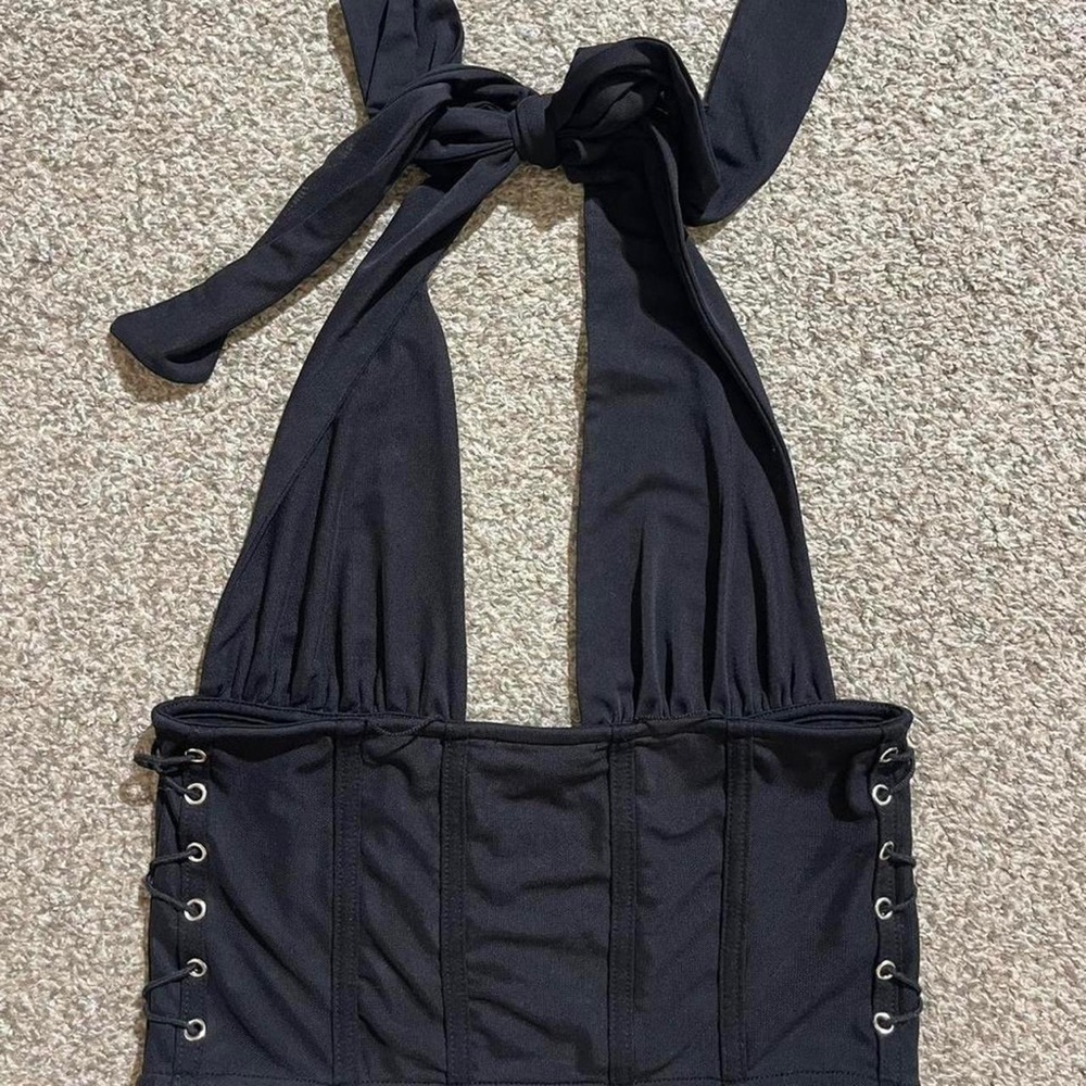 I am gia black top with tie - Picture 4 of 8